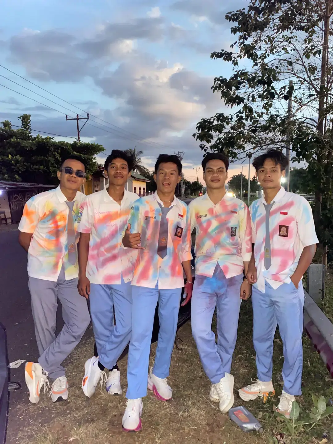 #teman #saudara #merdeka #soekarno #hatta  SETIAP ORANG ADA MASANYA SETIAP MASA ADA ORANG NYA  INGATT SAUDARA KUU JALAN BOLEH MASING-MASING TAPI KITA TIDAK BOLEH ASING  INDONESIA MERDEKA KARENA PERTEMANAN 🫂🔥