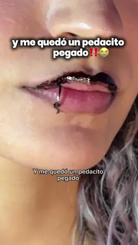 💄 ¡Descubrí el secreto de un delineado perfecto! ¿Quién diría que un pequeño pellejito podría ser tan chic?  💋 Disponible ahora en TikTok Shop 🛍️ #peelofflipstain #MakeupTok#MakeupTokmor #T#TikTokShopFindsmakeupfailperocute 