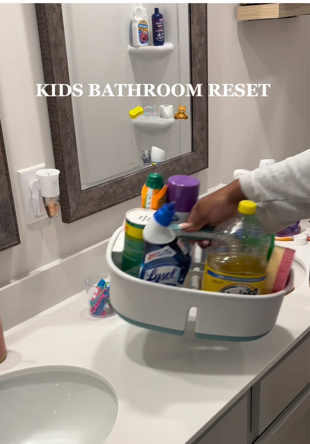 nothing more satisfying than a much needed deep clean 🤭🧽🫧  #CleanTok #asmr #cleaning #momtok #organizedhome 