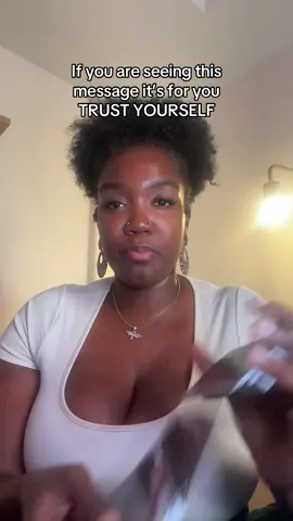 Trust yourself #oraclereading #oraclecardreading #trustyourself #fyp #divinemessage 