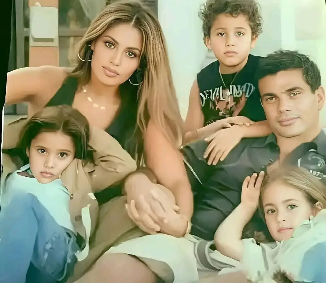 أغنية معبرة اوى لعمرو وزينة عاشور وأولادهم عبد الله وكنزى وجانا    #عمرو_دياب #Amr_Diab #amr_diab       #زينة_عاشور #شيرين_رضا 