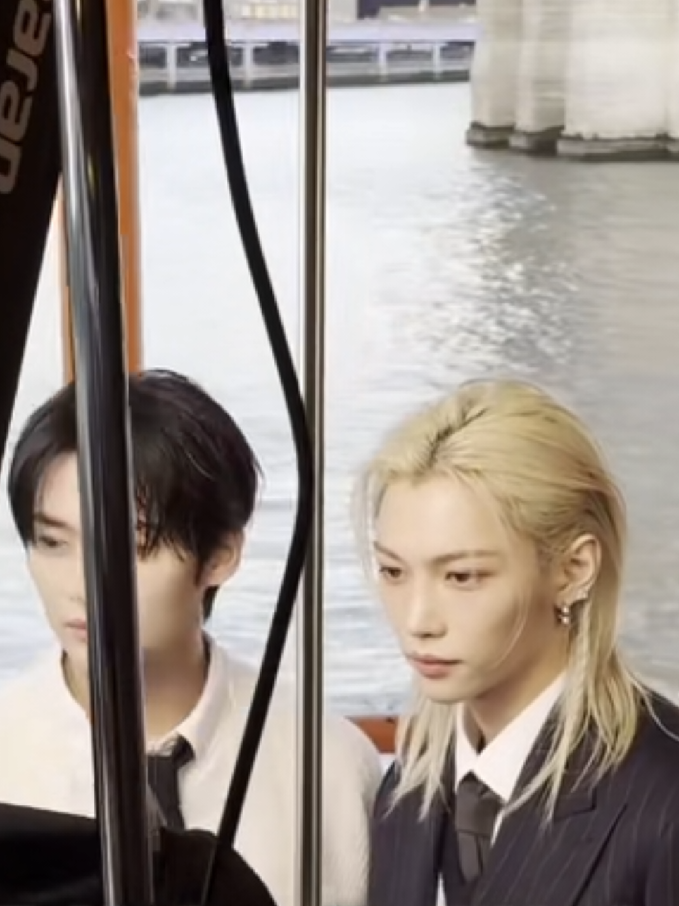#onthisday I don't really remember how i ended up getting this exclusive video 😭 That was fun tho! I've met so many nice people online because of Felix and SKZ 🤍🩵💙 #Felix #LeeKnow  #TommyHilfiger  #FELIXatNYFW 