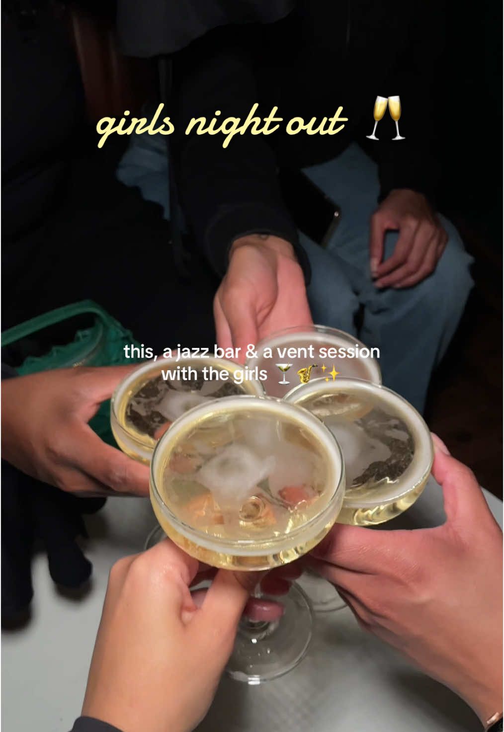 I liiiiiiive for a good girls night out 😌 #girlsnightout #jazzbar #thisandthat 