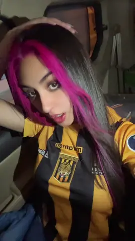 Hoy juega el más grande 🖤💛🖤🐯 #futbol⚽️ #strongest #lapaz_bolivia🇧🇴 #mikapg 