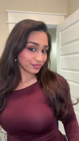I need a minute.. 😝#fyp #sabrinacarpenter  #microinfluencer #beautycontentcreator 