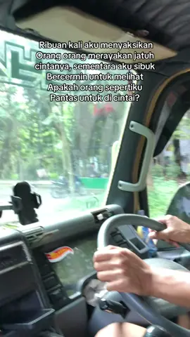 🙂 #anggaenal_trans #cantermaniaindonesia #trukmaniaindonesia #garagetruckid #truklifestyle 