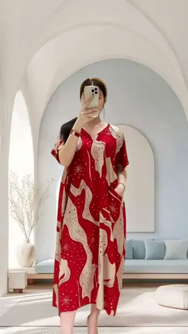 Daster jumbo motif elegan, bahannya adem banget dan jatuhnya bagus 😍 Cocok buat di rumah  #dasterkekinian  #dasterjumbo  #bajurumah  #dastercantik  #fashionwanita 