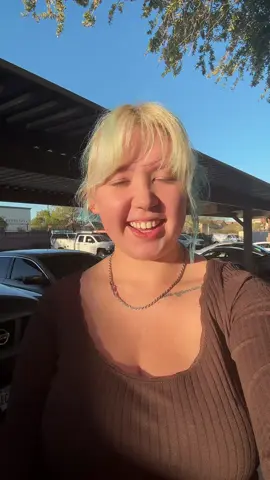 Day 12 of 31: Pre family dinner check in with Chonch 🐕#fy #dayinmylife #vlogtober #octobergoals 