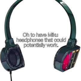 I really want Miku headphones... #hatsunemiku #miku #vocaloid #fyp #foryoupage 