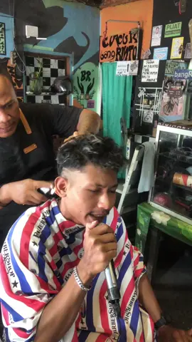 Kesetrum😂#reels #barbershop #tik #semuaorang #fyp 