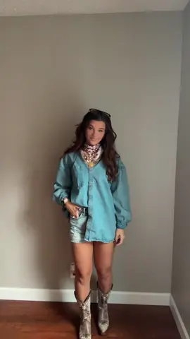 fun, girly weekend outfit 🍒🫶🏻✨ #OOTD #outfitoftheday #outfitideas #countryconcertoutfit #westernfashion 