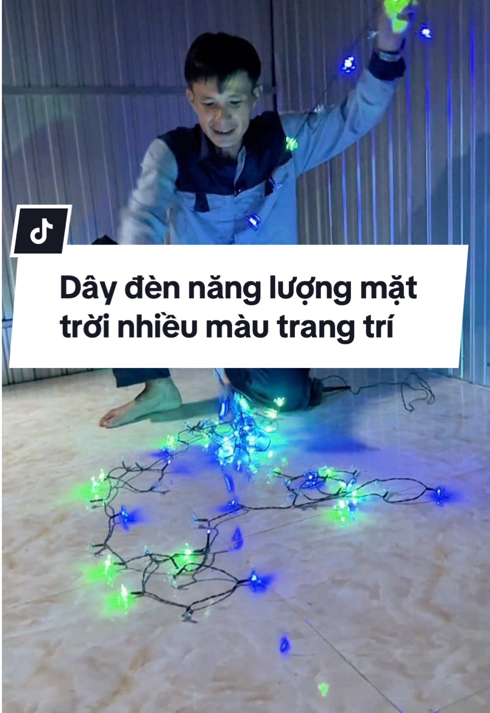 Dây đèn năng lượng mặt trời nhiều màu trang trí  #banangluong #daydentrangtri #daydenledtrangtringoaitroi #dentrangtri 