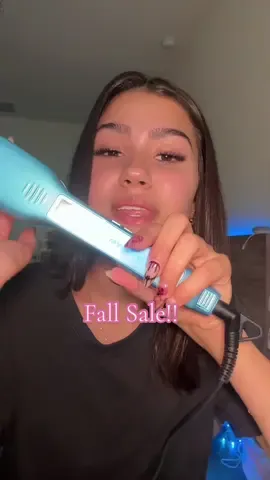 Code: WAVYJULIA for extra $$ off!! @wavytalkofficial  #curlyhair #curls #wavytalk #hairtok #straightener 