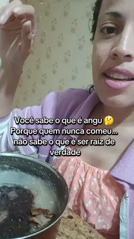 Angu é mais que comida… é lembrança, é raiz, é carinho de vó 💛 Quem aí também cresceu com essa delícia? Comenta de onde você é e se tem essa tradição aí 👇 Curte, compartilha e me segue pra mais momentos reais assim 🫶 #baianos #vidareal_  #comidaraiz #raiz 