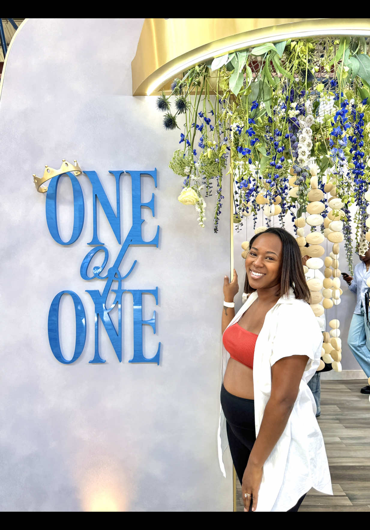 #dovepartner every crown tells a story👑 As a stylist, I’ve seen firsthand how much beauty and confidence lives in our natural hair! Come along as we hear the stories behind these crowns and celebrate every texture, style, and journey with @Dove Beauty & Personal Care and @The CROWN Act  #TheCROWNAct, #CROWNLOVE #CROWNmovement #hairtok 