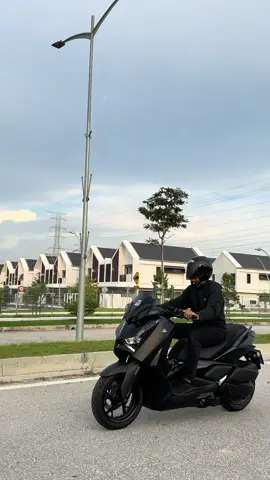 BlackOut🖤 #fyp #yamaha #xmax #xmax250 #xmaxmalaysia 