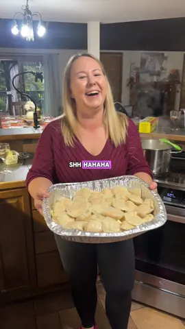 It’s Canadian Thanksgiving, and you’re invited to our feast! 🦃🍂 Come meet the Baked by the Lake family and see what everyone brought (or forgot to bring 😂). There’s always good food, laughter, and a little bit of chaos at our table.  #bakedbythelake #canadianthanksgiving #familyfeast #thanksgivingweekend #potluck  