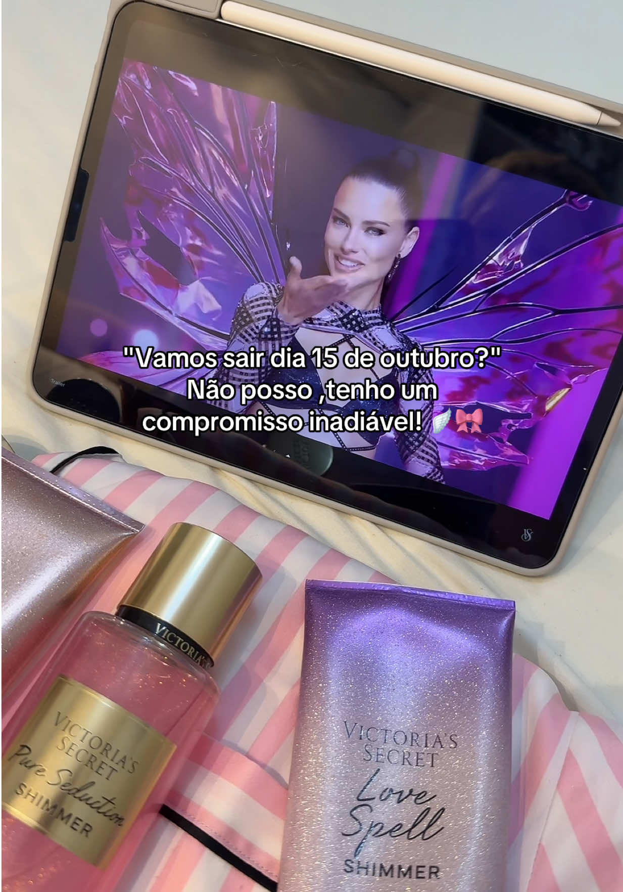 Meu compromisso do dia 15 de outubro é o desfile da Victoria’s Secret Fashon Show 2025 🪽🎀 @Victoria’s Secret  #victoriassecretfashionshow #victoriasecretangel #adrianalima #girlthings #foryou 