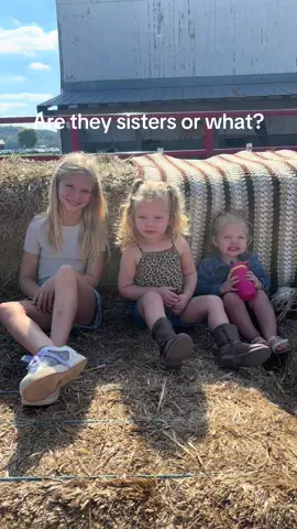 🤧🤧🤧 #funny #sisters #unison #sneeze #fyp 