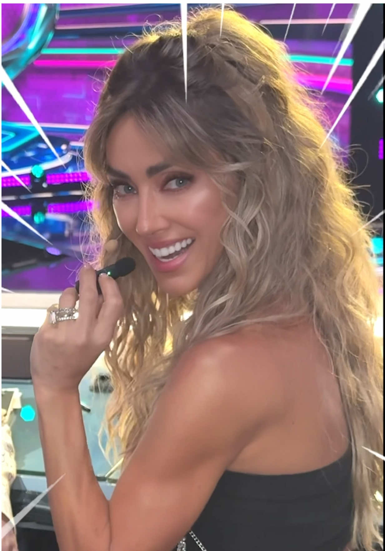 ¡Hoy es el gran estreno de @¿Quién es la máscara? ! ❤️