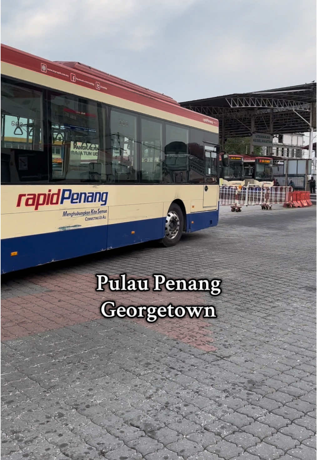 Trip kali ini kita ke Penang. surganya street food di Malaysia. Kota kecil yang ternyata nyaman dan harganya masih cukup ramah untuk warga Indonesia. #penang #georgetownpenang 