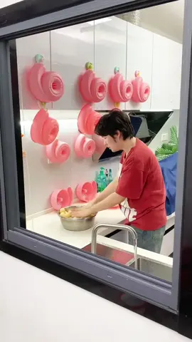 Kitchen automatic fruit washing basket creative snail draining basket#washingbasket#kitchengadgets#KitchenHacks#goodthingsinlife #foryou 