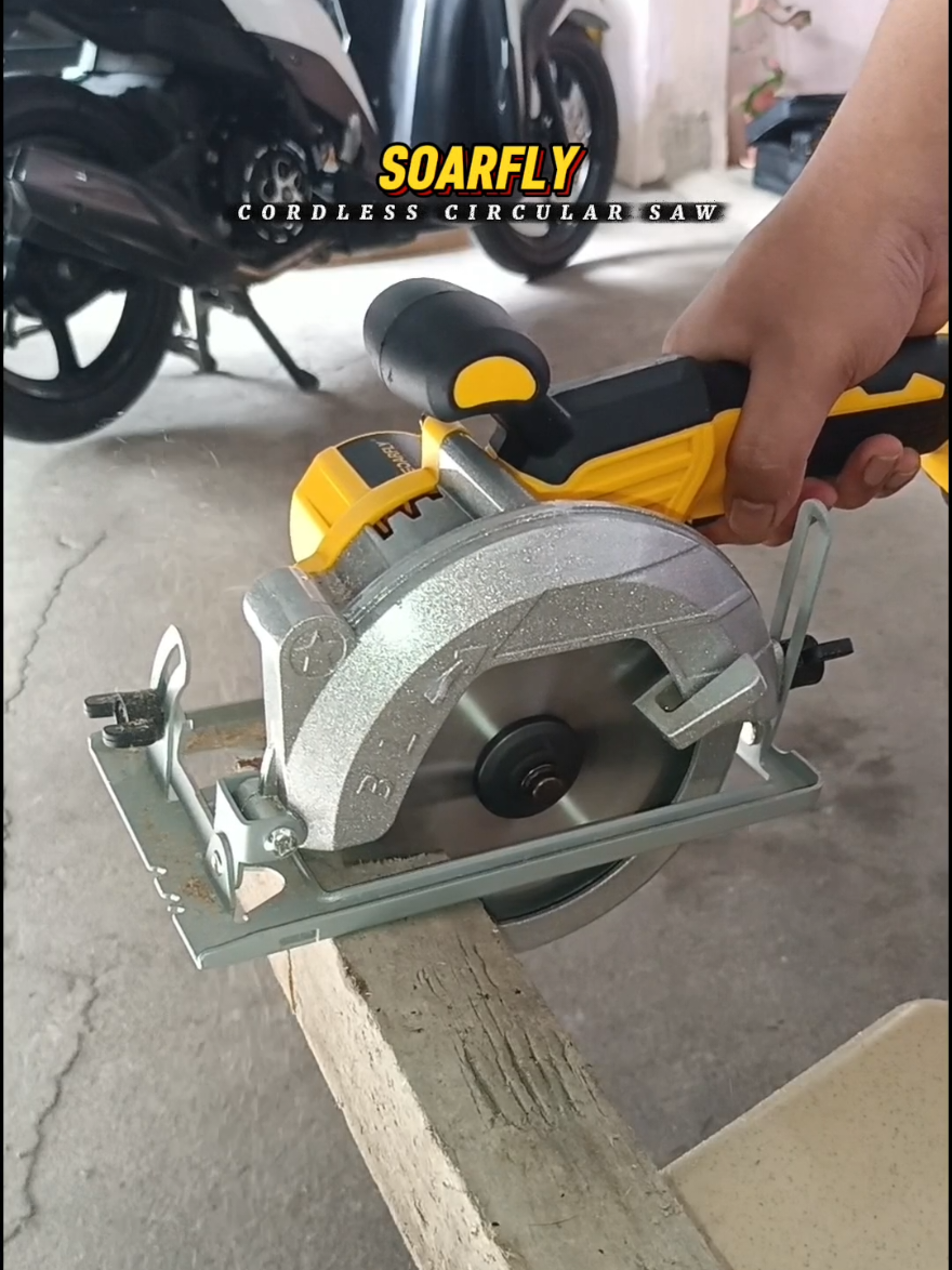 SOARFLY Cordless Circular Saw Heavy Duty Portable Saw With Free Bag & Accesories. Perfect For Diy & Work Use🔥 #soarfly #circularsaw #circular #cutting #fyp 