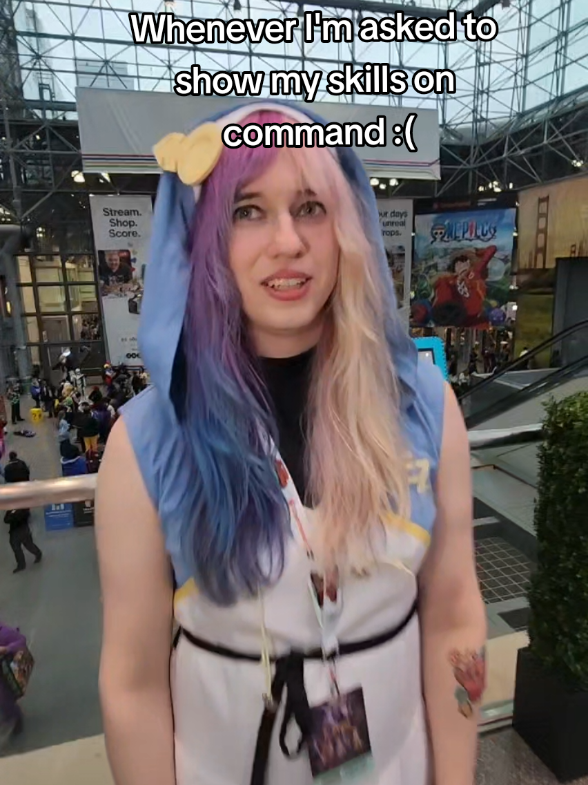 So sad NYCC is over 😭 it was so much fun!! Also don't ask me about my first stage performance I yoyoed  :( @New York Comic Con #nycc #bridget #transgender #skills #fyp 