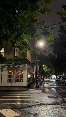 Rainy night walk #newyork #newyorkcity #westvillage #westvillagenyc 