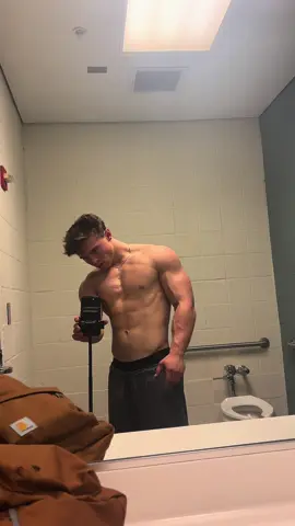 How am I still lean #gym #Fitness #motivation #backday