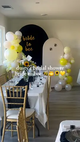 so fun celebrating our sweet friend, dusty!! bride to bee 🐝  🍯🌻💛 #bridalshower #bridetobe #bride #wedding #honeybee 