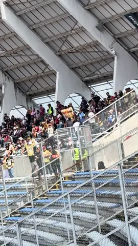 Somos jaca !!! Y ustedes… #clasico2015 #ipn #unam #puebla #americano 