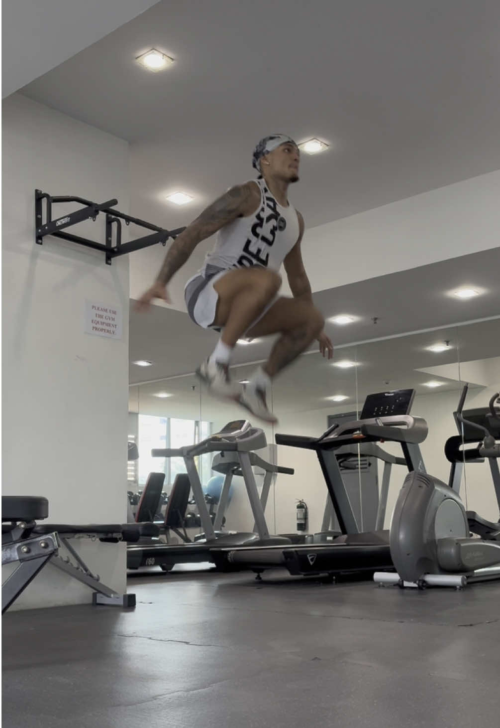 PLYO WORKOUT 🐰  If you want to become springy and jump higher try this workout out!!! 🐰  #vertical #jumphigher #athlete #plyometrics #explosivetraining 
