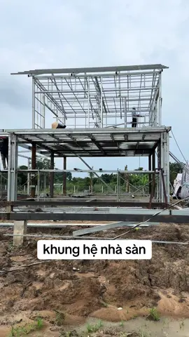 Hoàn thiện khung thép hộp 150 cho hệ nhà sàn sân vườn #nhalapghep #nhavuondep #nhasanvuon #nhasan #nhavuonnghiduong 