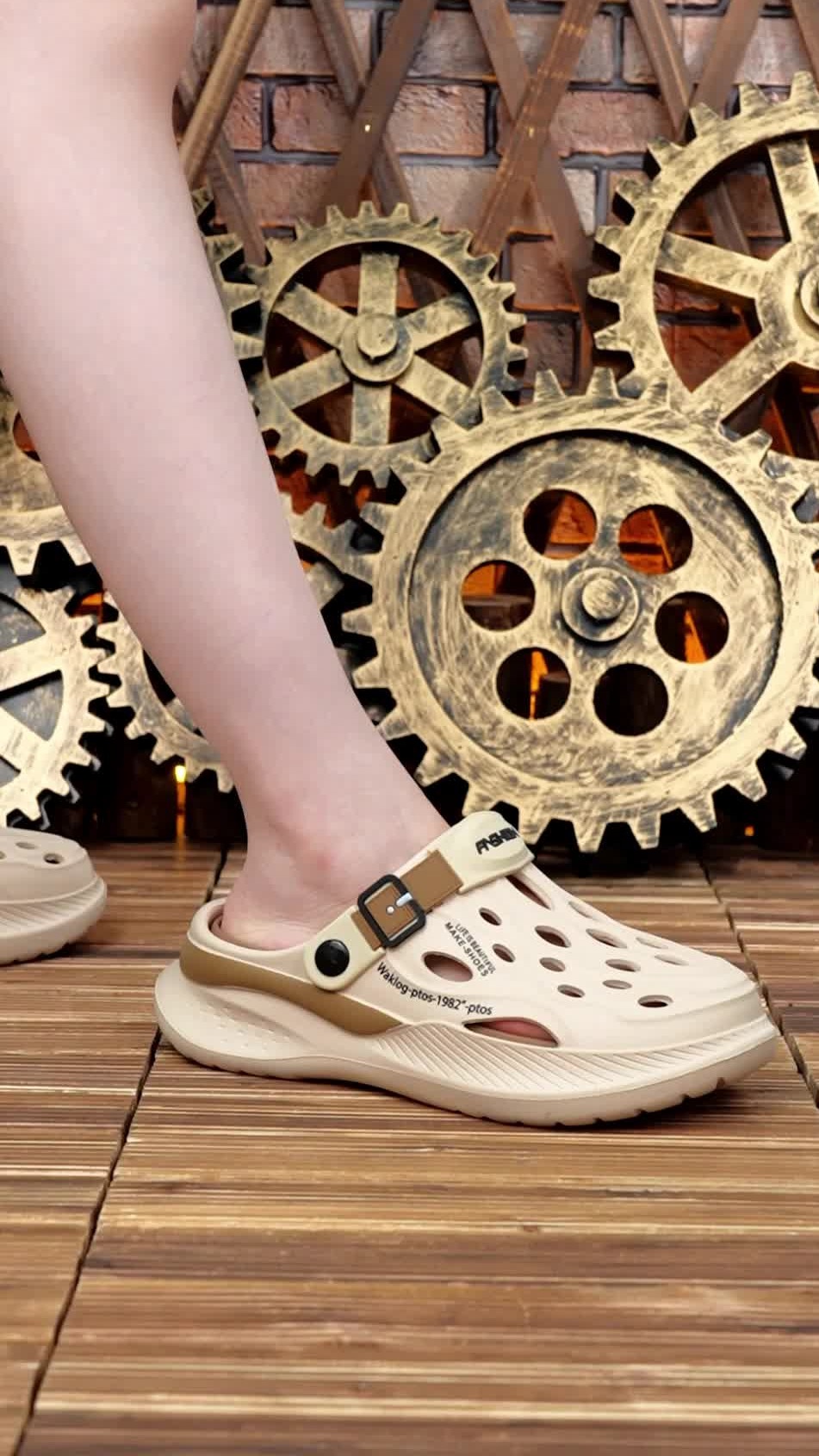 【Mcwalk】Slippers Fashionable & Bright untuk  & Wanita,  Wanita Gaya Korea – Nyaman Dipakai di Rumah, Perjalanan Hingga Outdoor Sendal sandal tali pria high cut priamurah 