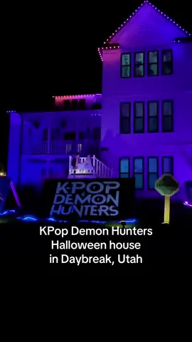 📍 5058 Beach Comber Way #kpopdemonhunters #saltlakecity #utah #foryoupage #halloweendecorations @Chelsey 