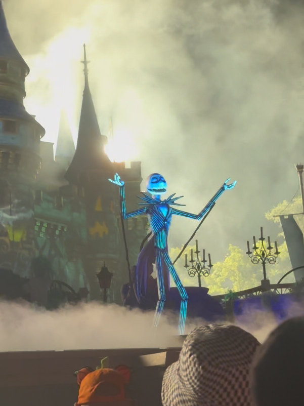 Spooky Party Disney Halloween parade 2025 #disney #jackskellington #nightmarebeforechristmas #disneyparks #spookyseason 