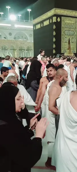 Hi is a very beautiful video makkah❤️❤️❤️❤️❤️❤️#makkah #madina #Islamic #video #fouyou 