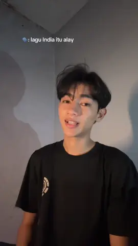Ga boleh senyum ya👀