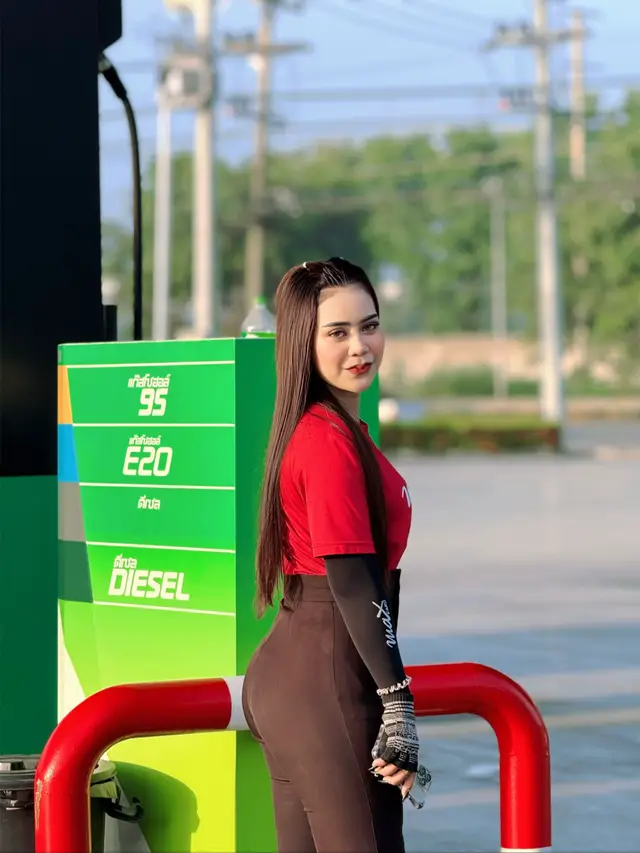 @ป้อนข้าว สาวพีที 💚🌾 