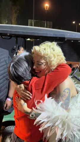 ¡Muchas gracias @Mon Laferte por la invitación al @Ruidosafest! Excelente instancia para las mujeres músicas, buscando reducir las brechas de género en el ámbito artístico. Agradecerte también Mon por el apoyo a mi candidatura presidencial, y por creer en este proyecto país que busca que Chile sea un país mucho más justo para todas y todos. ¡Y gracias al público por el cariño! Me ayudan a recargar energías 🔋✨