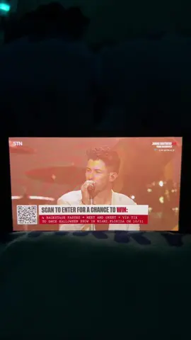 Nicks new song 911 ! Thank god my fiance has a Samsung phone 🥹😂 #jonasbrothers #samsungtvplus #nickjonas #millwaukee #jonasbrothersconcert 
