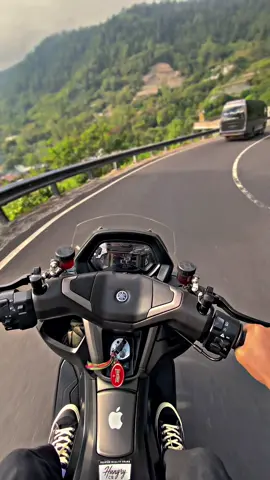 Otw jemput kamu☺️🍃🌿#CapCut #trendtiktok #nmax155 #modifikasimotor #nmaxneo 