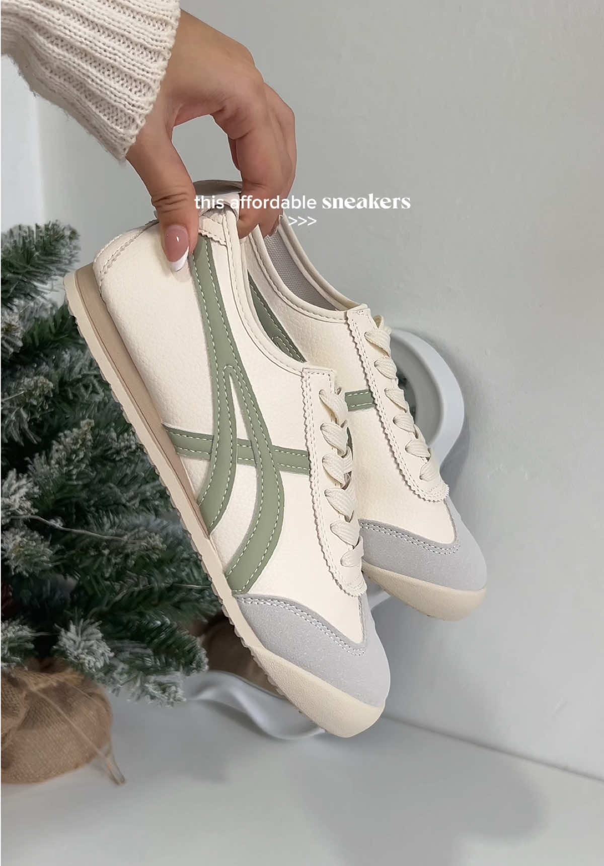 Nasa 300+ lang talaga to?!😍 #shoesforwomen #affordableshoes #sneakers #shoesrecommendation #onitsukatiger 