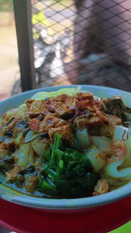 #CapCut #kulinertiktok #sekitarmalangraya #mieayam #mie 