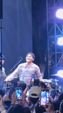 Akhirnya denger lagu “Alamak” Live semalam di Tiktok Food Fest 2025🔥😁 @Rizky Febian #titkokfoodfest2025 #alamak #rizkyfebian #adriankhalif 