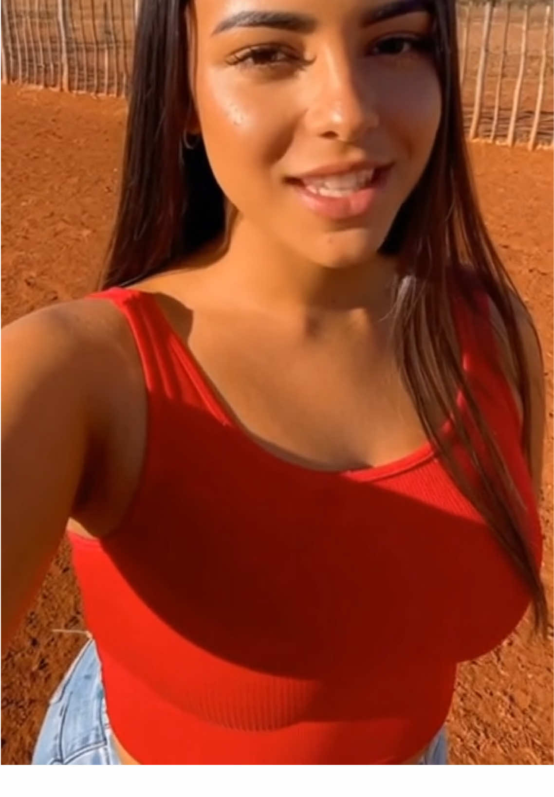 Não aguento mais ficar sozinha aqui 🥺 Me segue pra eu saber se quer minha amizade  #vidanaroça #amor #roça #cartomante 