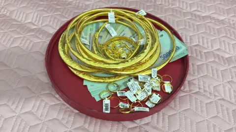 Hồi môn mà cả 2 bên dành cho 2 vc❤️❤️❤️#capcut #vangcuoi #hoimon #damcuoi 