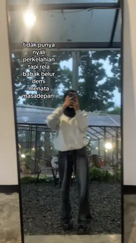 #katakata #inspirasioutfit #baggystyle #crewneck 