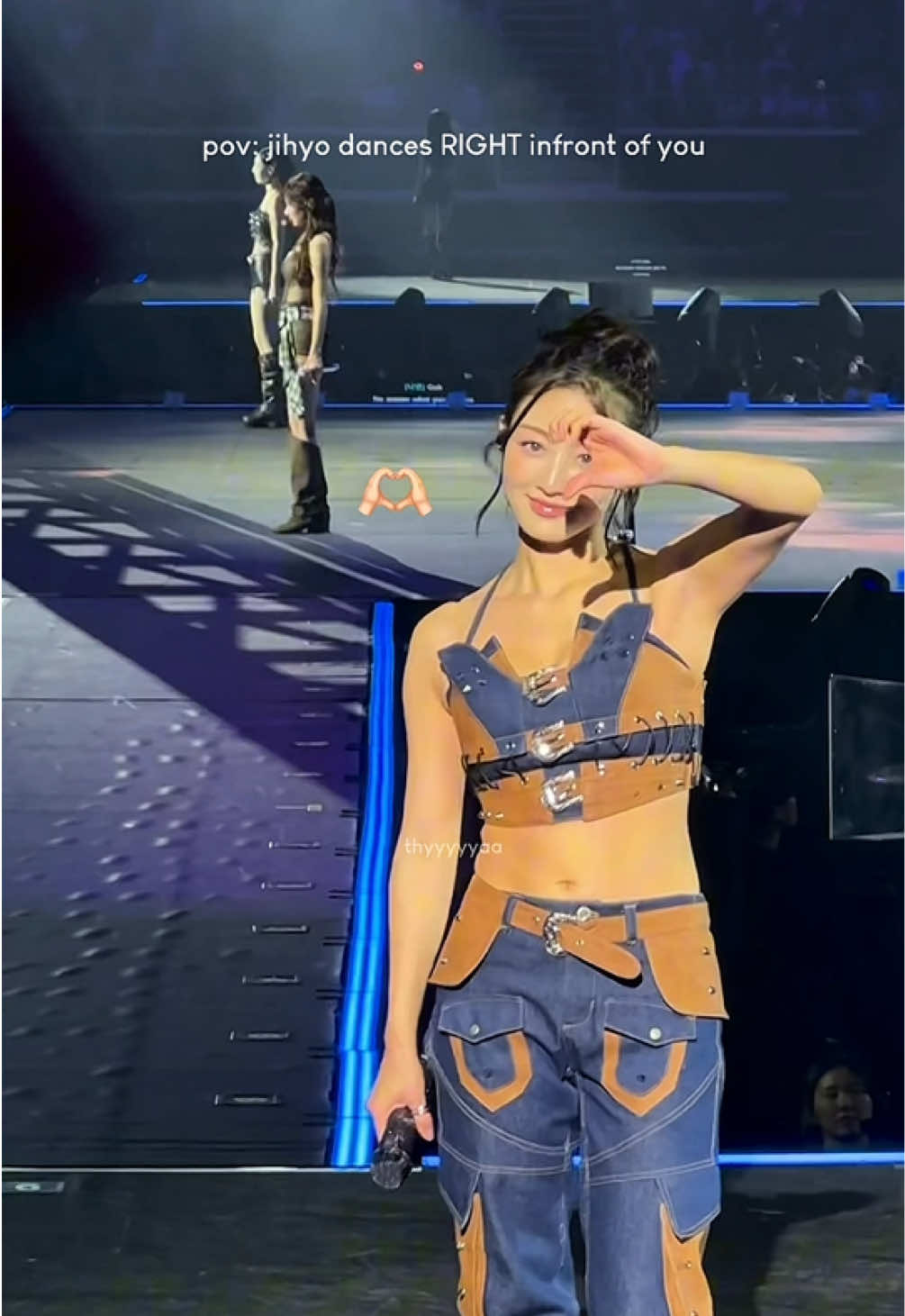 mother jihyo 🧎‍♀️ #twice #twicethisisfor #twicesingapore #twiceconcert #jihyo 